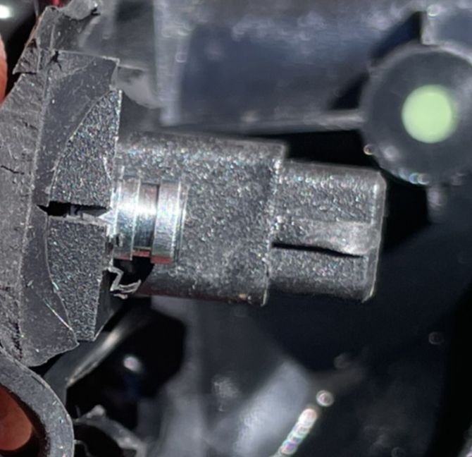 External battery connector