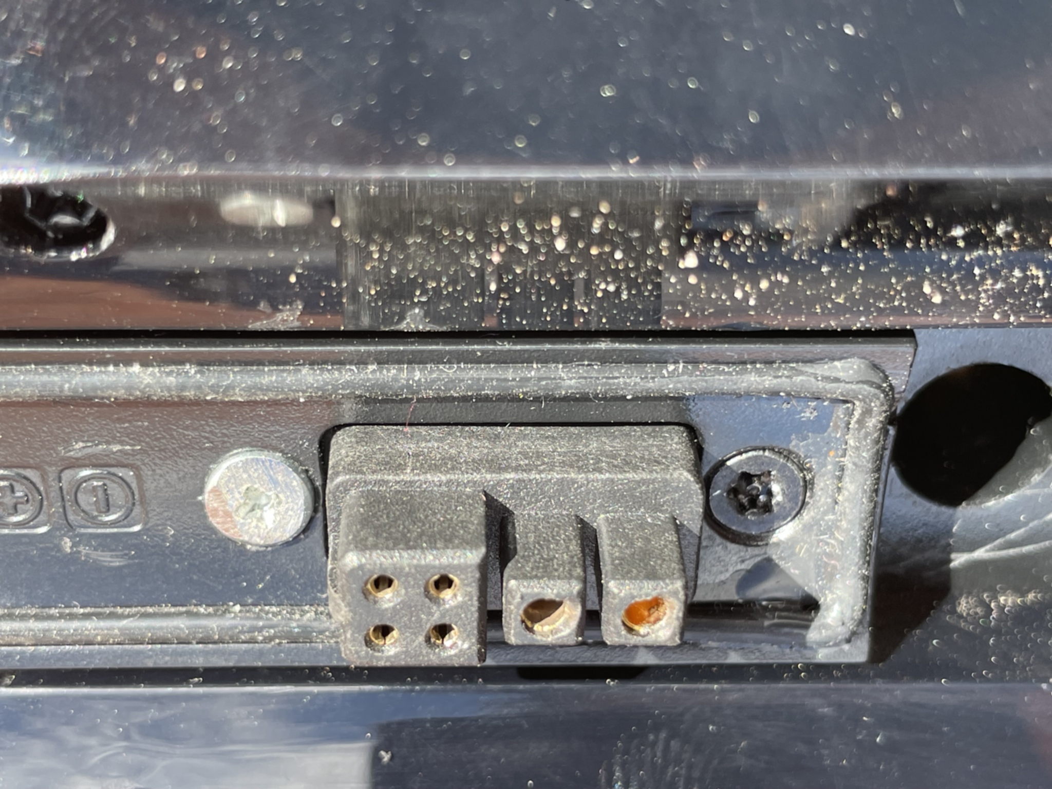 Fixed connector outside view